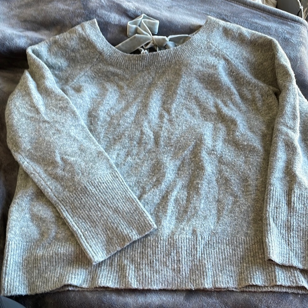Grey sweater